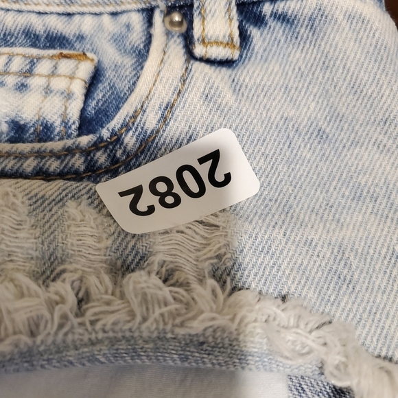 SWS Denim Co. High Rise Distressed short size 3 - Picture 13 of 13